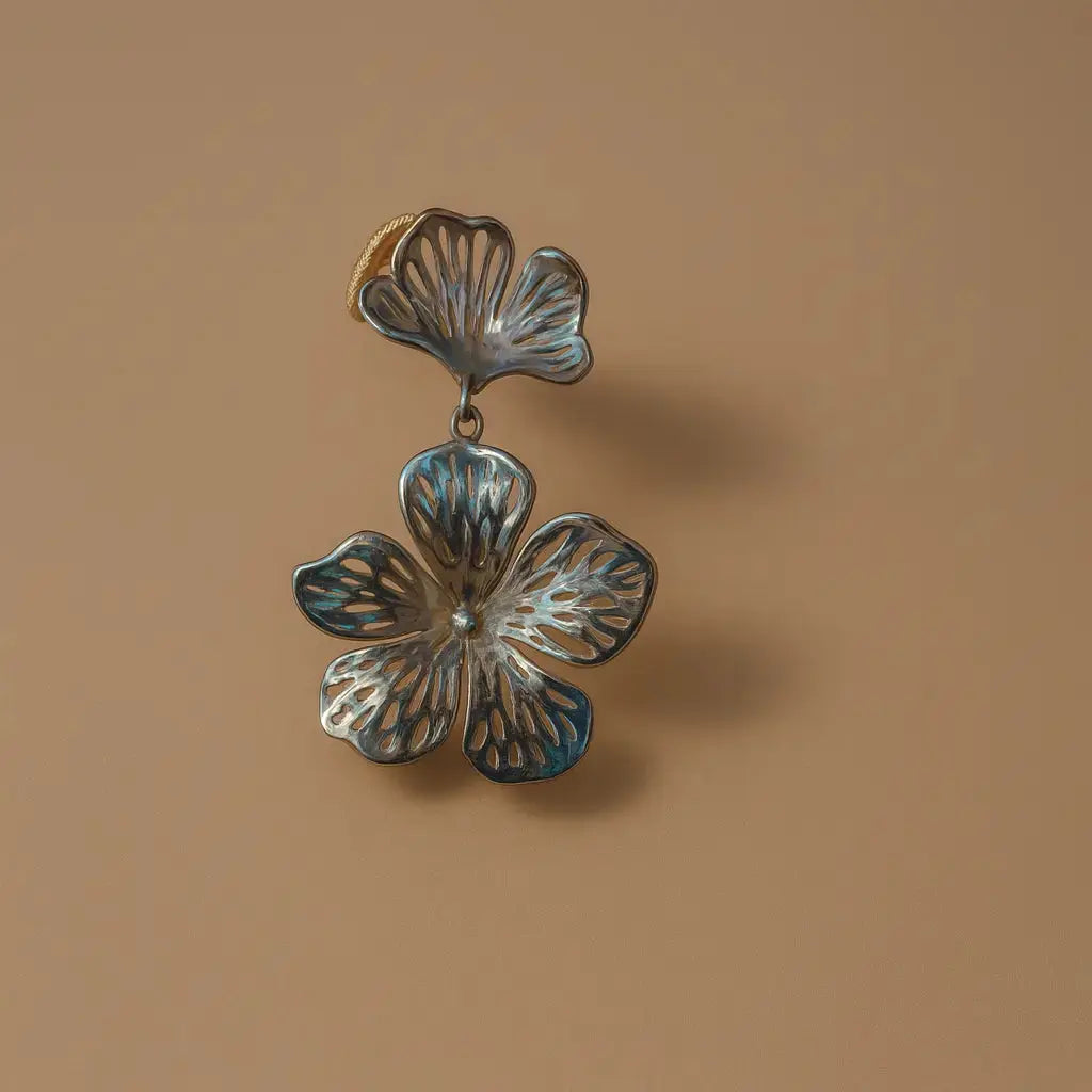 Boucles d’oreilles Calie - Fleur en cascade argentée - Harmony & Senteur