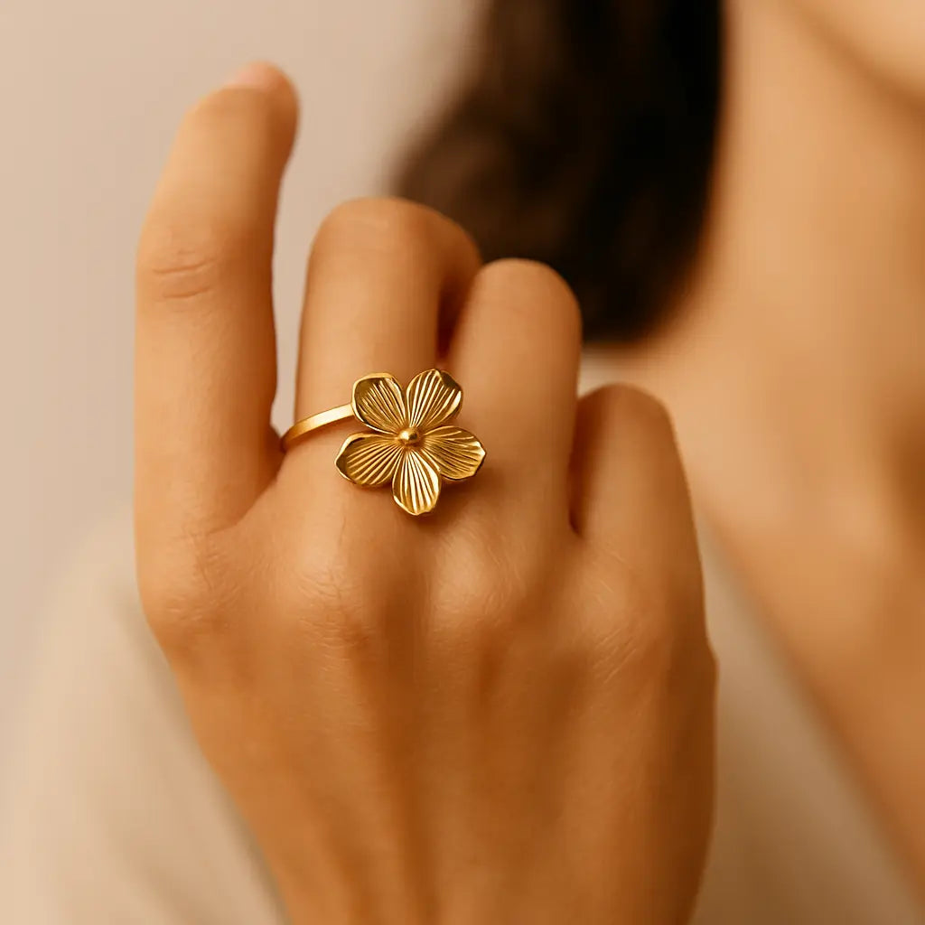 Bague Aline Fleur Dorée - Harmony & Senteur