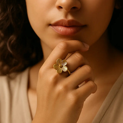 Bague Aline Fleur Dorée - Harmony & Senteur