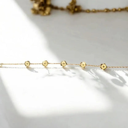 Bracelet Mely – doré, petites fleurs - Harmony & Senteur