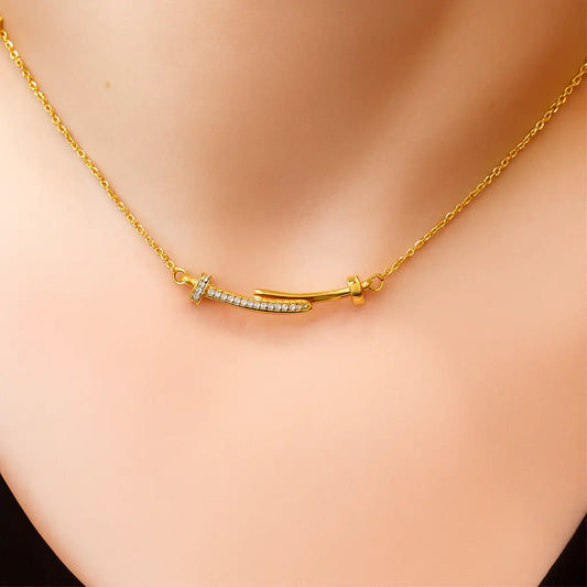 Collier Ava – doré, pendentif rond - Harmony & Senteur